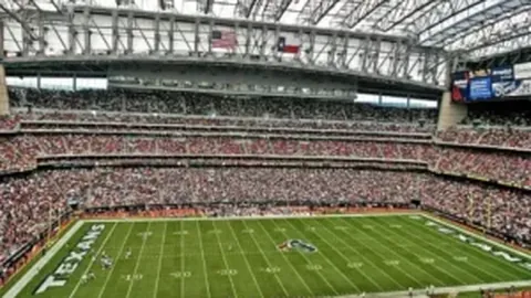 英国反家暴团体对曼联球星安东尼提出指控，要求曼联严肃处理